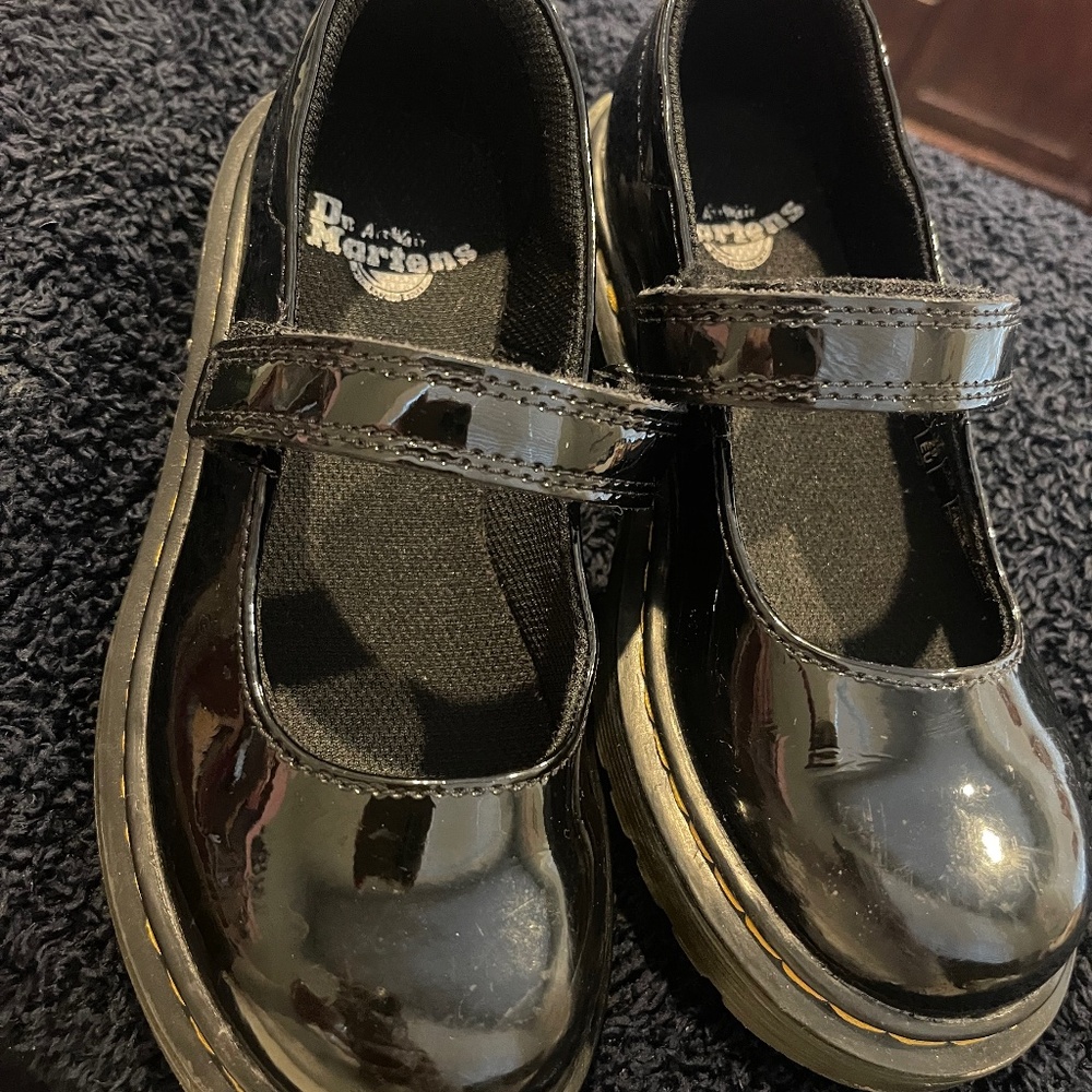 Dr martens maryjanes size  12 kids